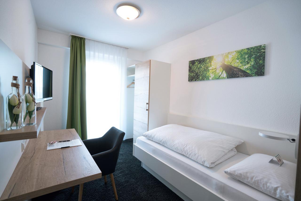 Hotel Zur Sonne Bodelshausen Dış mekan fotoğraf